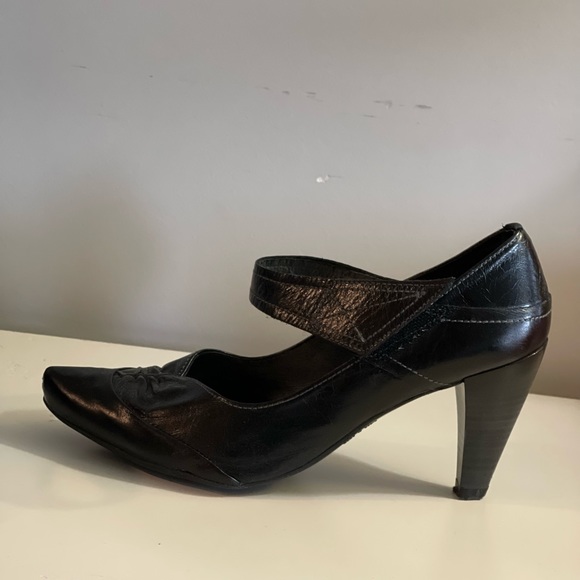 Black Leather Hispanitas Heels - Size 36 - Picture 3 of 8